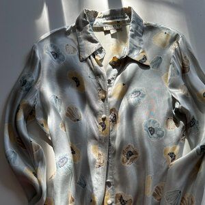 VINTAGE BEBE‎ Floral Ice Gray /Blue Blouse
